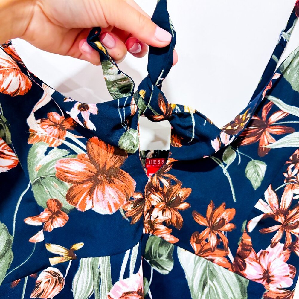 GUESS – Navy floral print camisole top‎ | Lightweight | Large * - Picture 3 of 8